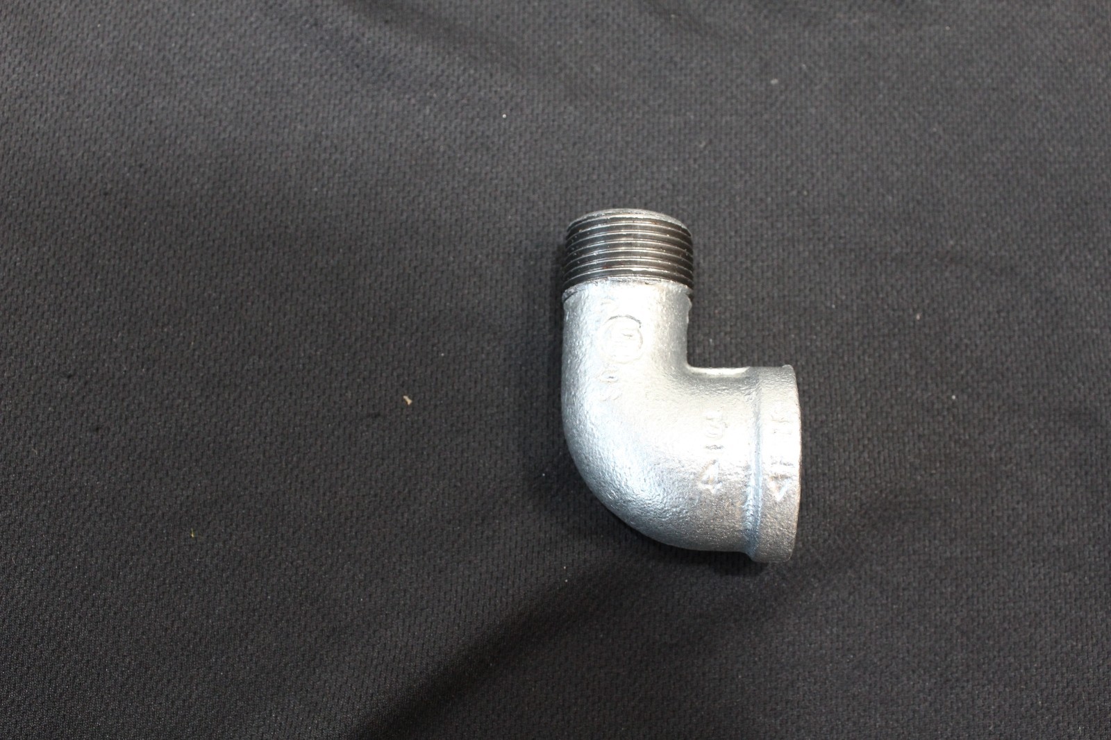 Lot of 5 3/4″ FPT X 3/4″ MPT galvanized 90 degree street elbow