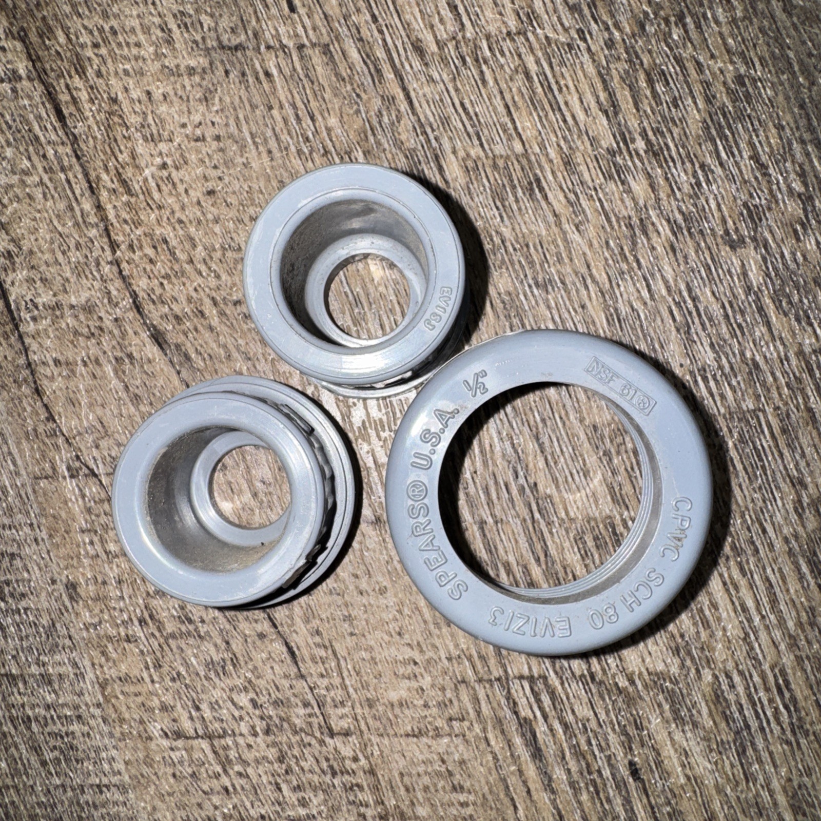 SPEARS PVC UNION 1/2” PIPE SIZE FNPT X FNPT CONNECTION