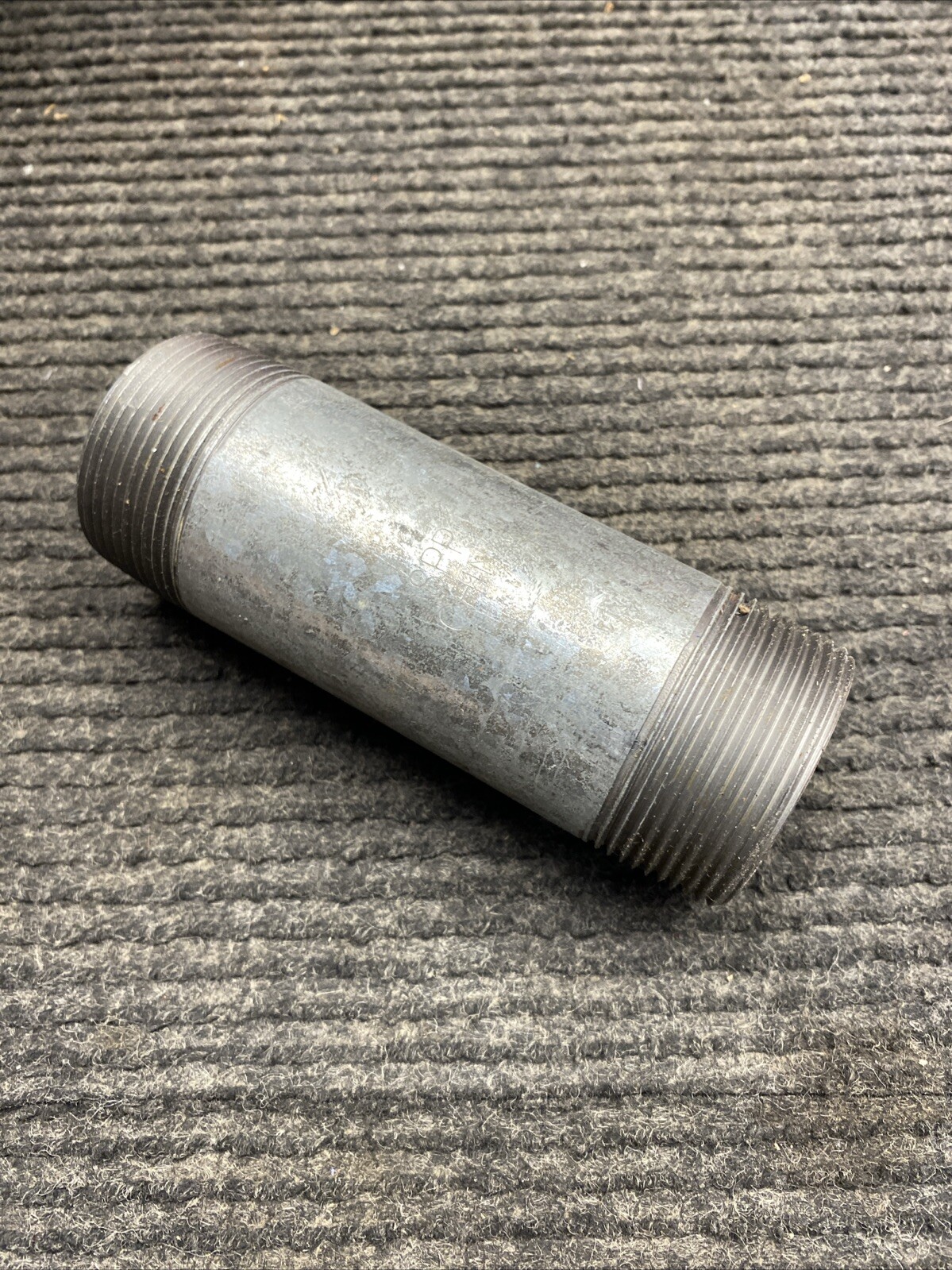 Lot of 4 Galvanized Steel Pipe Nipple 1-1/2″ X 5″