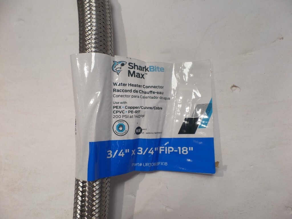 SHARKBITE UR3088FX18 MAX PTC 3/4″ X 3/4″ FIP WATER HEATER HOSE CONNECTOR 18-INCH