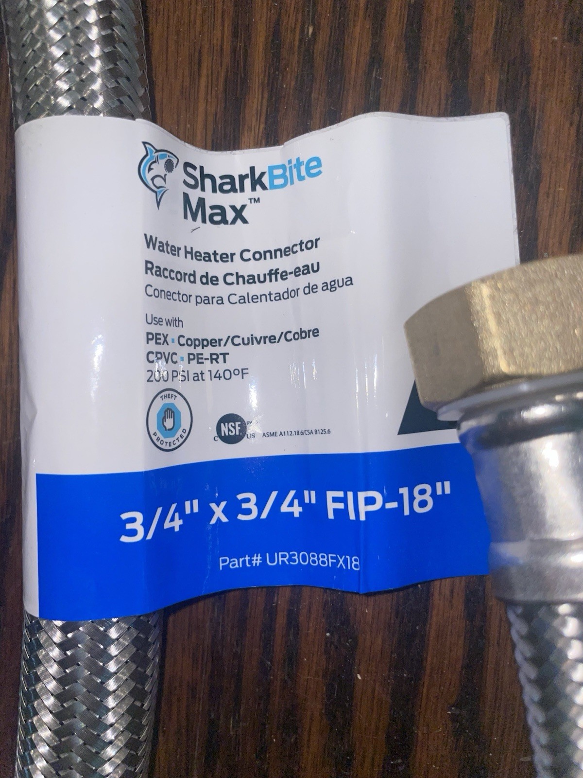 SHARKBITE UR3088FX18 MAX PTC 3/4″ X 3/4″ FIP WATER HEATER HOSE CONNECTOR 18-INCH