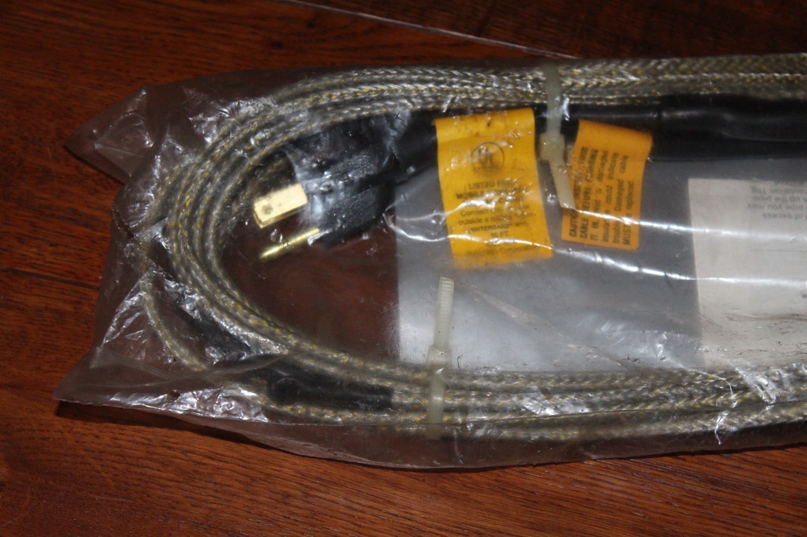 Raychem Wintergard Pipe Heating Cable LC1C-RTU 120V, W115, 15 Feet