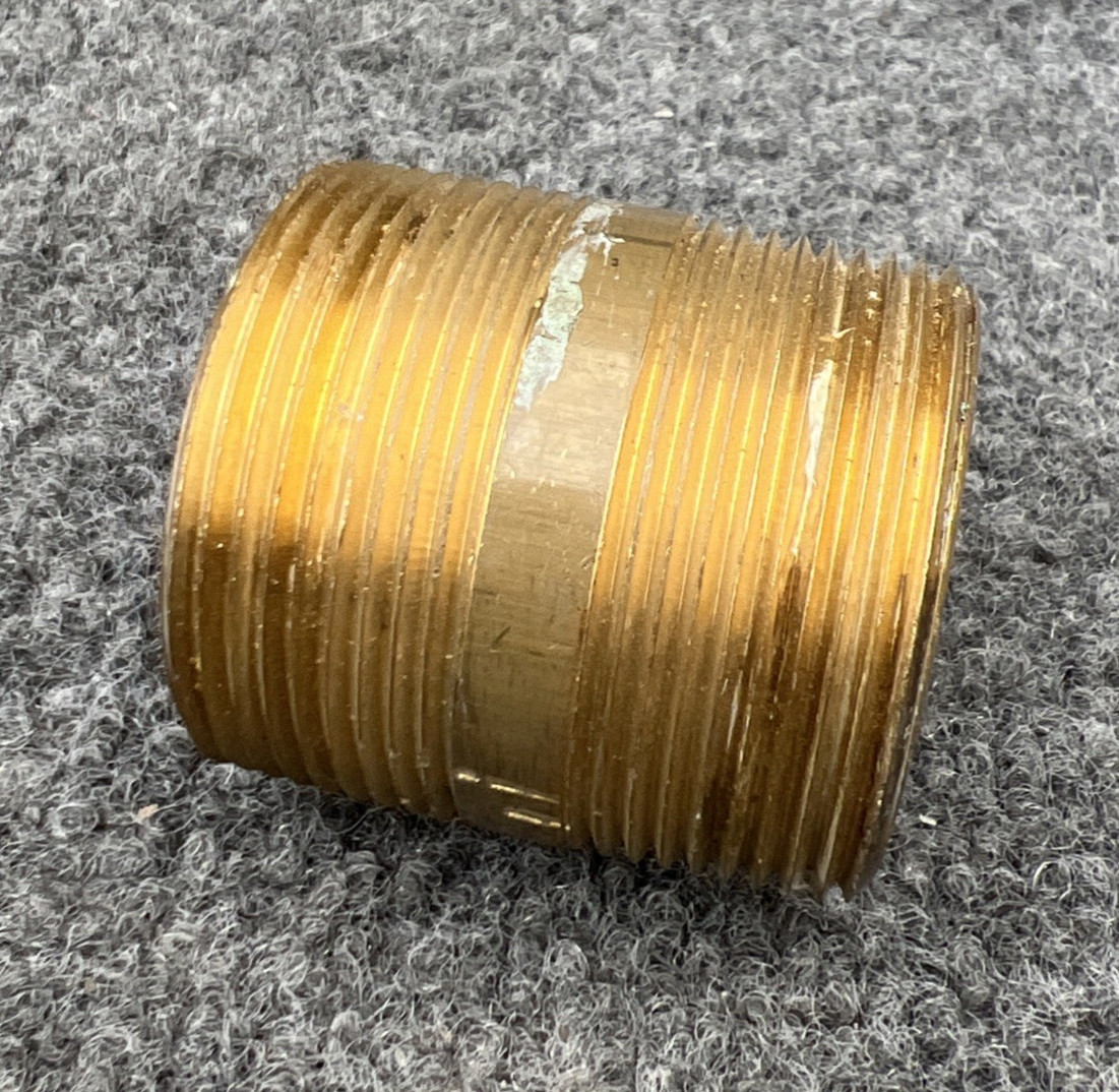 Lot Of 4 – 467-020GR 1-1/2″ x 2″ Red Brass Threaded Pipe Nipple 1VGZ1 Used