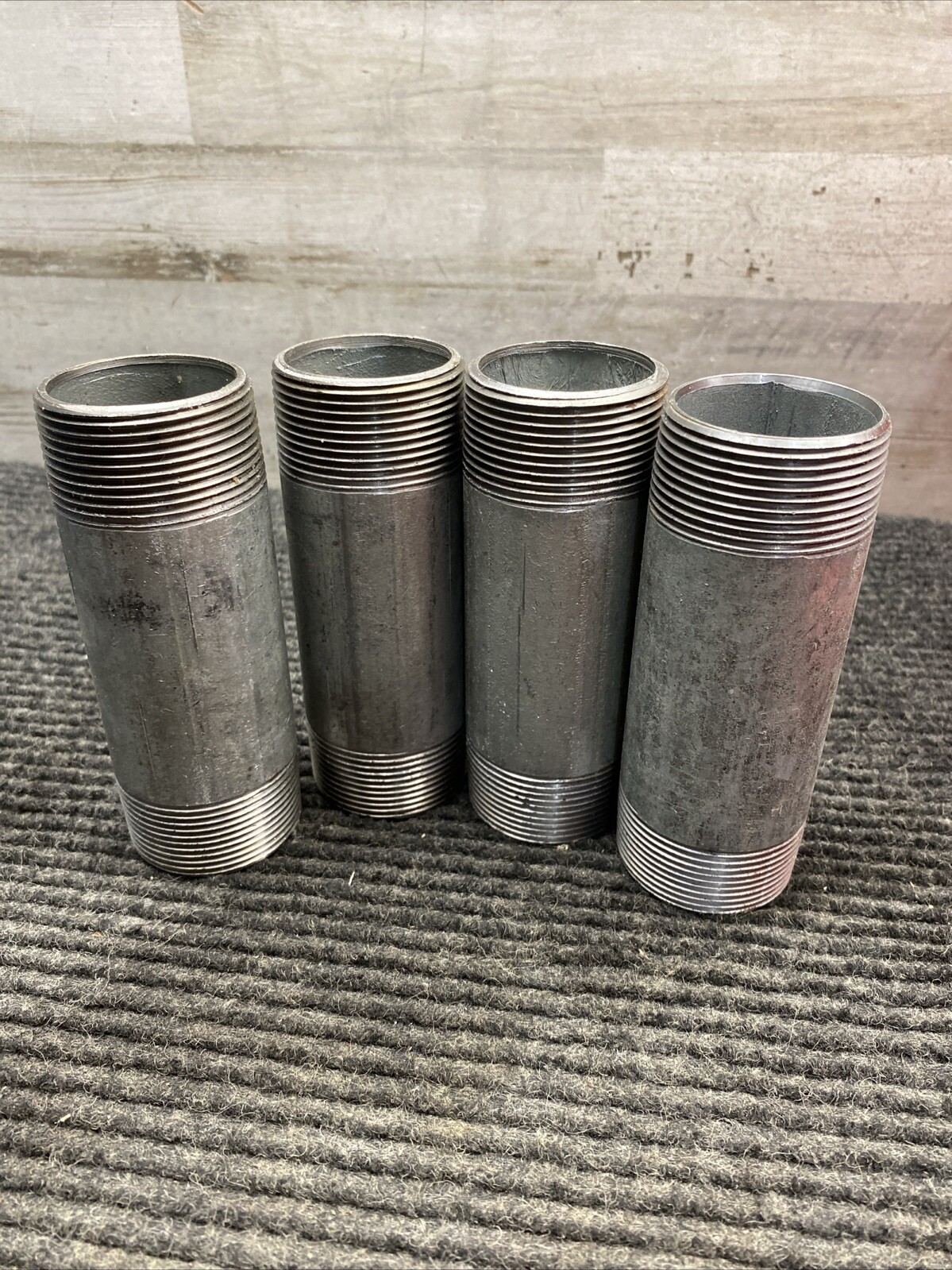 Lot of 4 Galvanized Steel Pipe Nipple 1-1/2″ X 5″