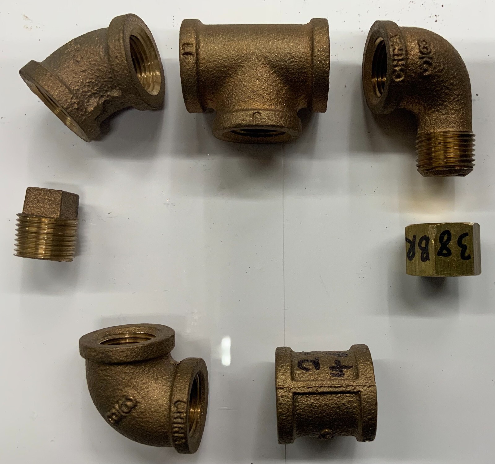 3/8″ Assorted Brass Pipe Fittings