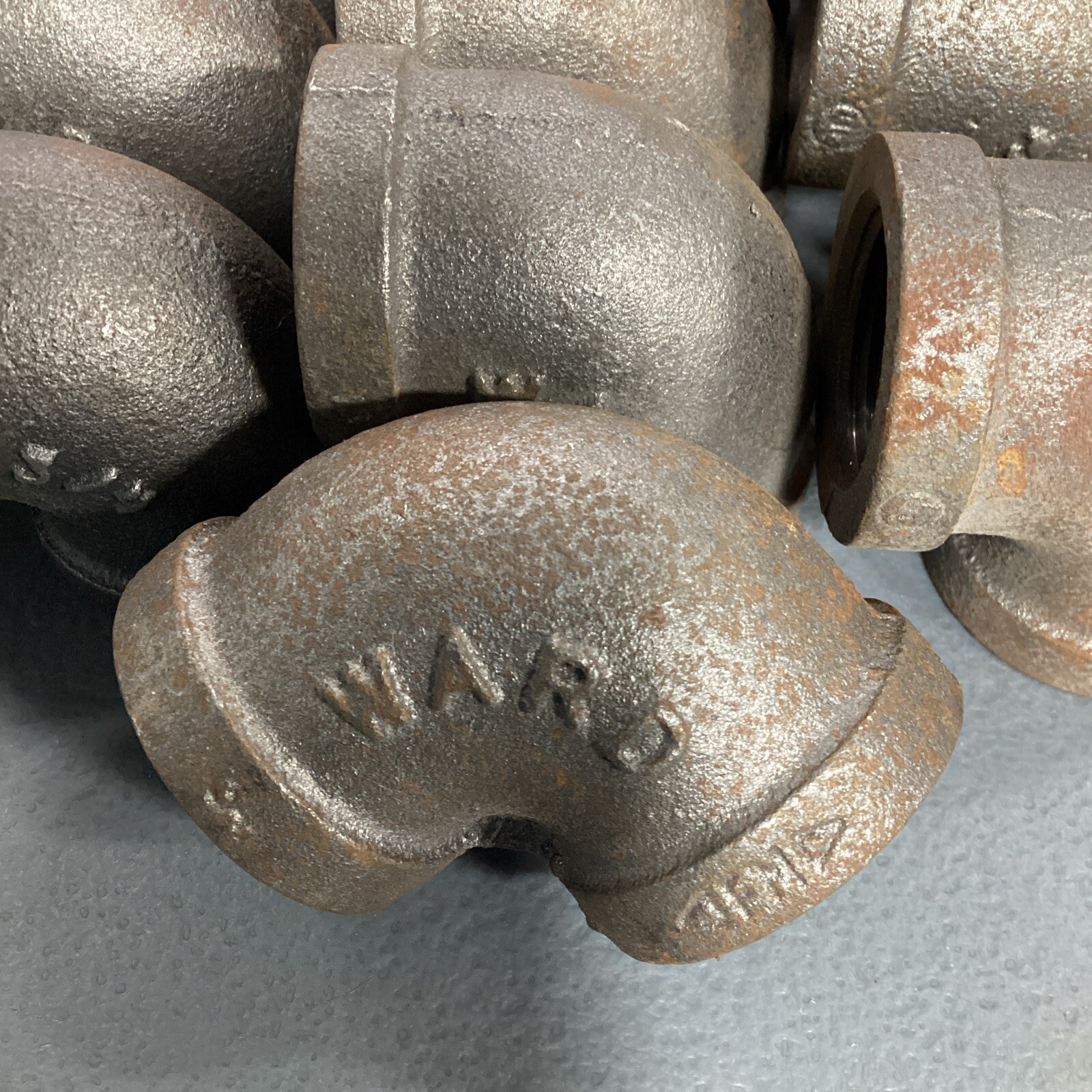 Ward 3/4″ Black Malleable Iron 90 Degree Elbows (lot of 29)