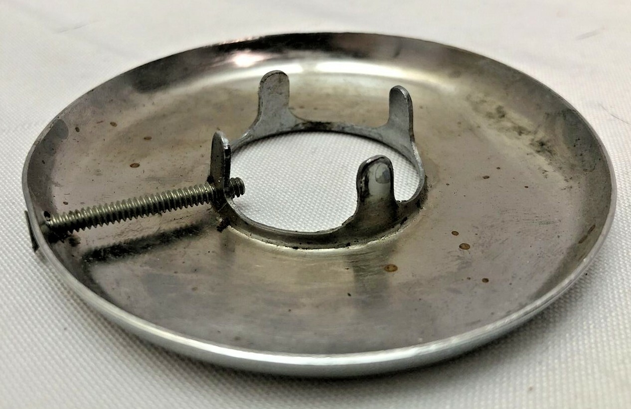 LOT OF 6 1.25” IPS Pipe Escutcheon (Chrome) Pipes