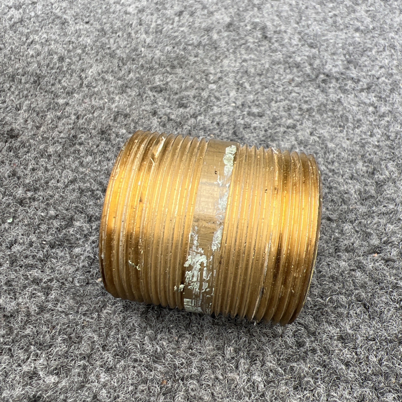 Lot Of 4 – 467-020GR 1-1/2″ x 2″ Red Brass Threaded Pipe Nipple 1VGZ1 Used