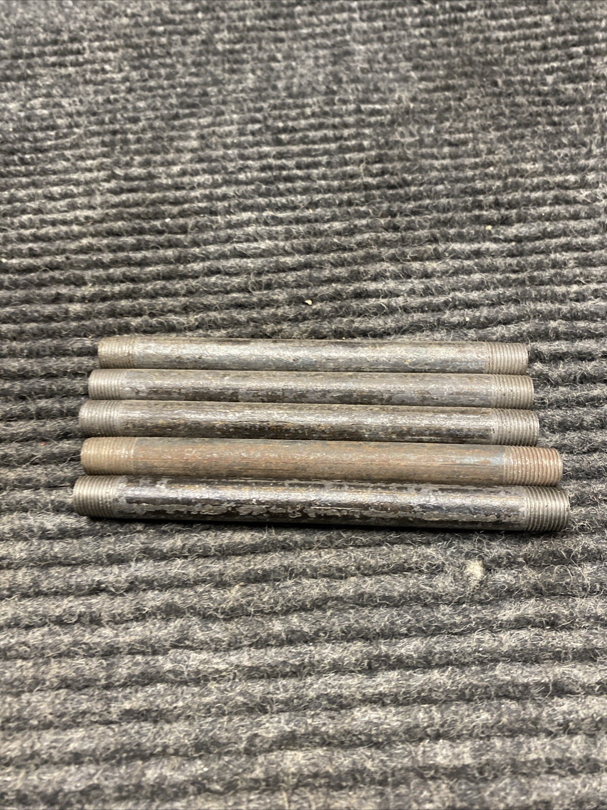 (Lot of 5) Black Pipe Nipple Threaded 1/8″ X 4-1/2″