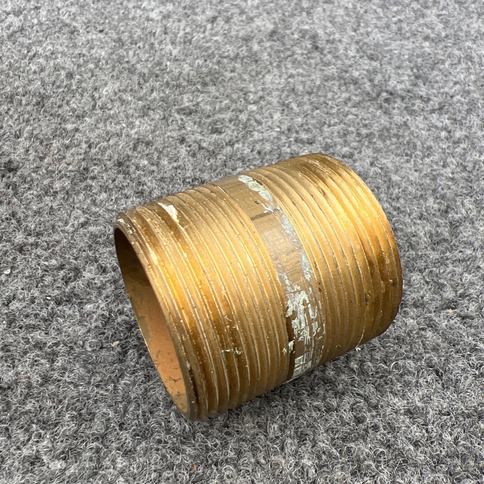 Lot Of 4 – 467-020GR 1-1/2″ x 2″ Red Brass Threaded Pipe Nipple 1VGZ1 Used
