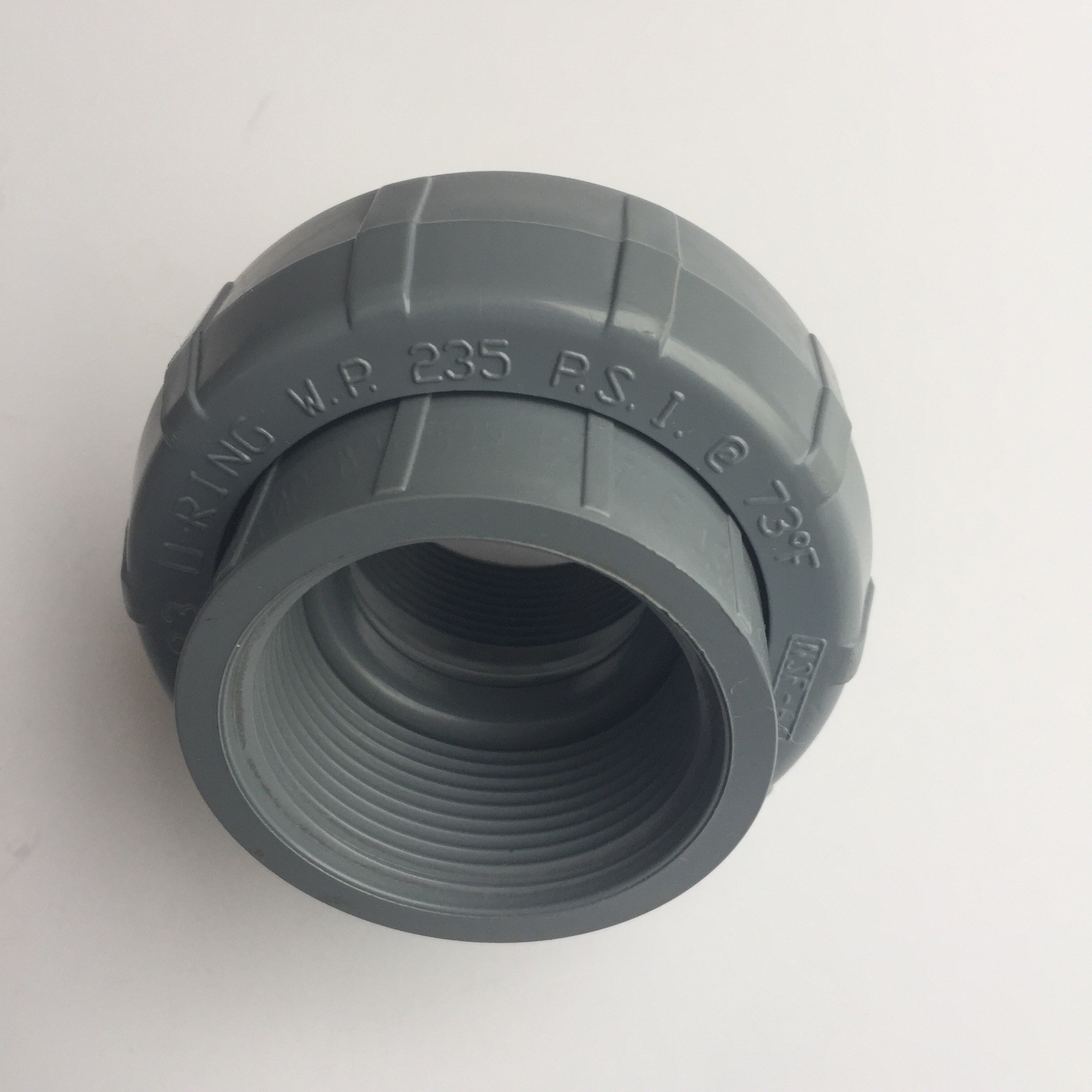 LASCO 9898-015 -PVC UNION 1-1/2 PIPE SIZE FNPT X FNPT CONNECTION