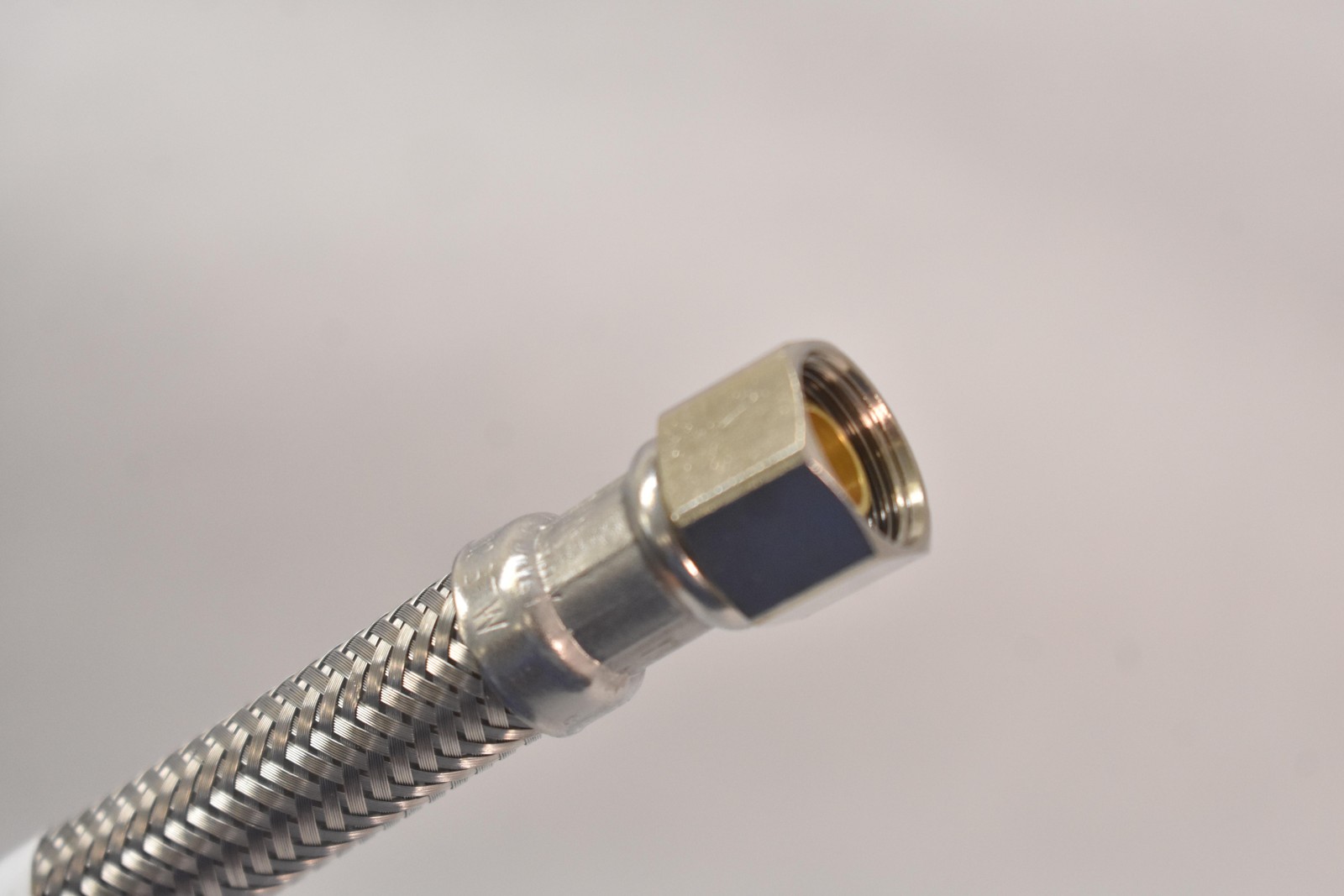 Lot Of 4 Plumbshop Dishwasher Connector 20 In 3/8 Comp X 3/8 Stainless Braid