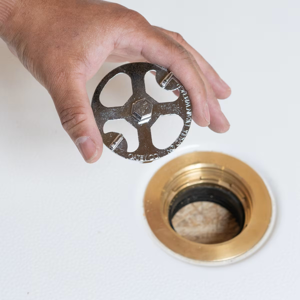 Oatey 42239 Shower Drain Wrench 5″ Polished Brass No-Calk