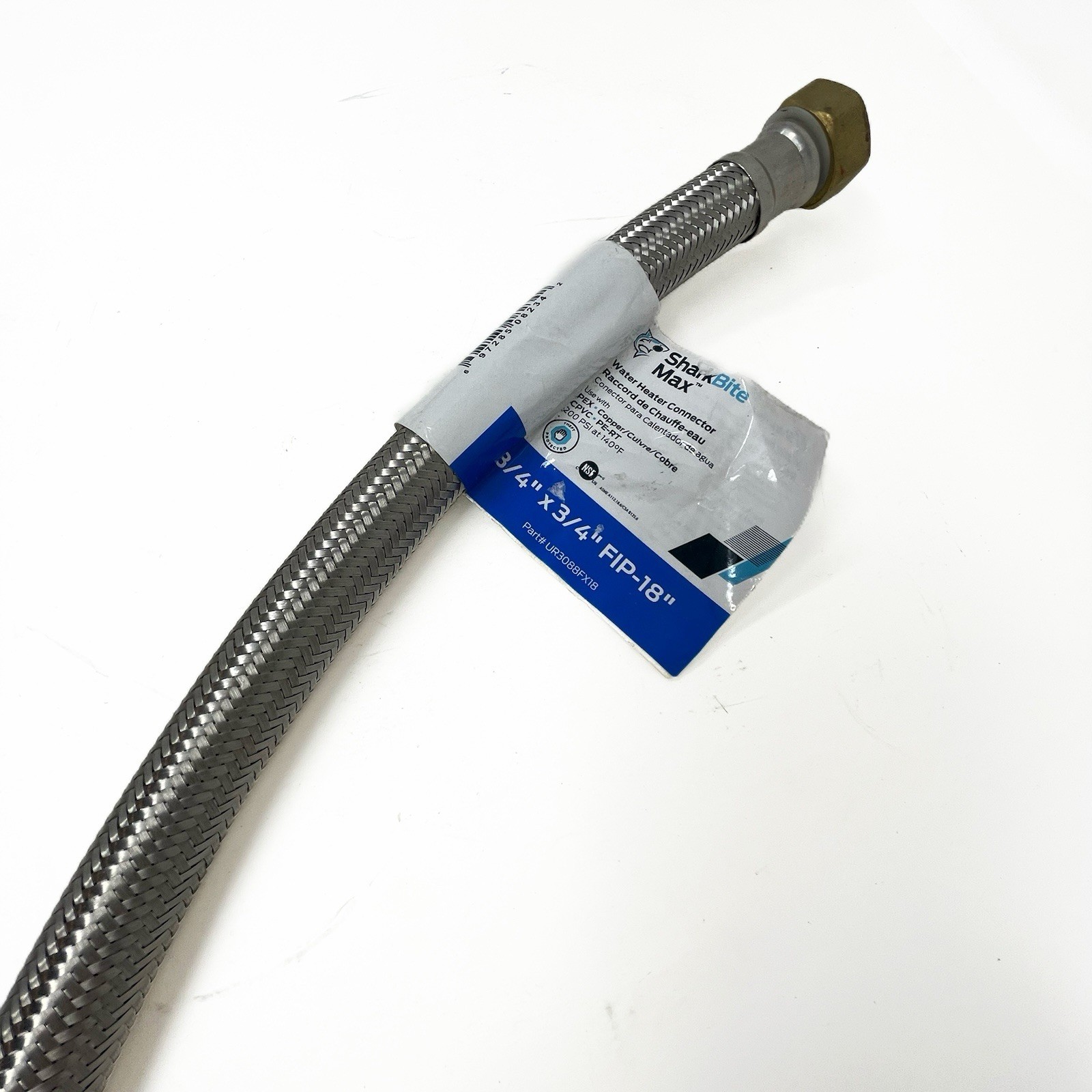 SHARKBITE UR3088FX18 MAX PTC 3/4″ X 3/4″ FIP WATER HEATER HOSE CONNECTOR 18-INCH