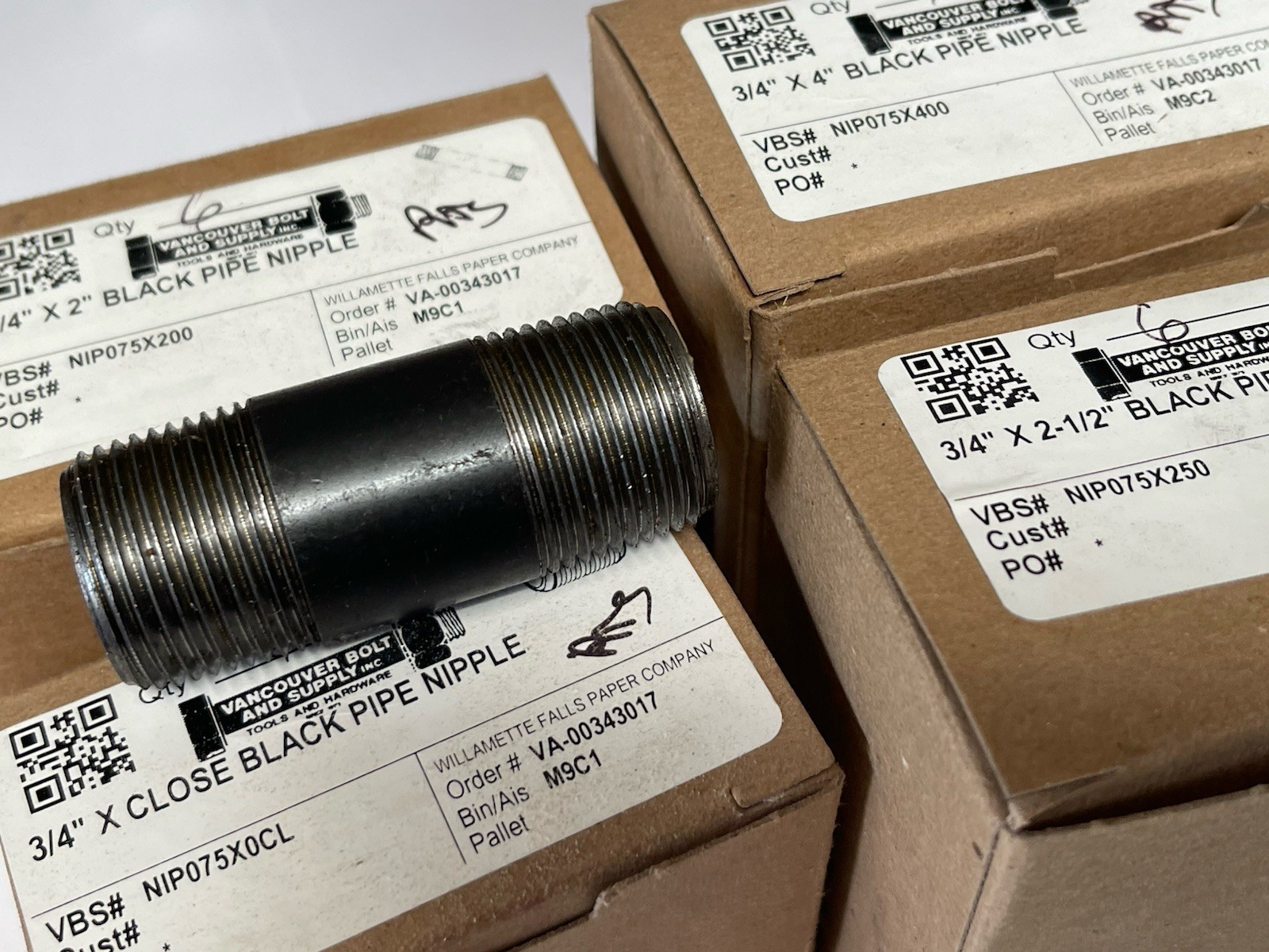 3/4″ X CLOSE, 2, 2.5, 4” BLACK PIPE NIPPLE Pipe Nipple Sch 80 Qty. 24 (25AG10)