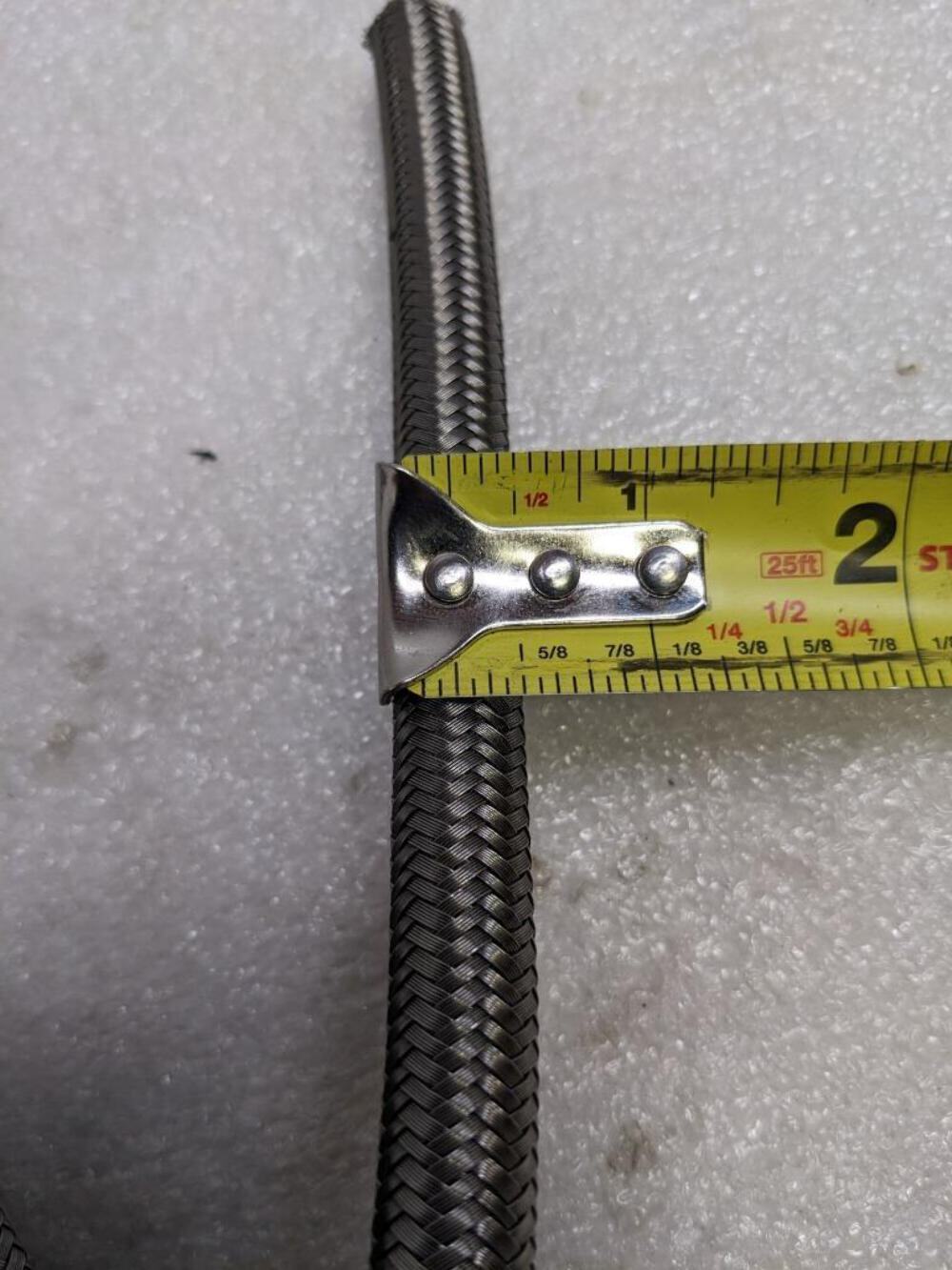 UNBRANDED BRAIDED 93.5′ METALLIC HOSE 1/2″ OD 3/8″ ID W/ PLASTIC TUBING NEW R3