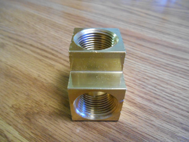 Brass Pipe 90 Deg Elbow Fitting 3/4 x 3/4 NPT female by Anderson