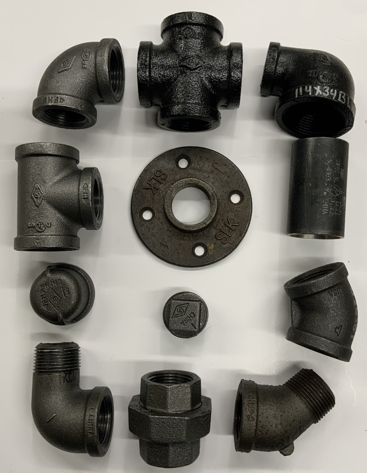 1″ Assorted Malleable Black Iron Pipe Fittings