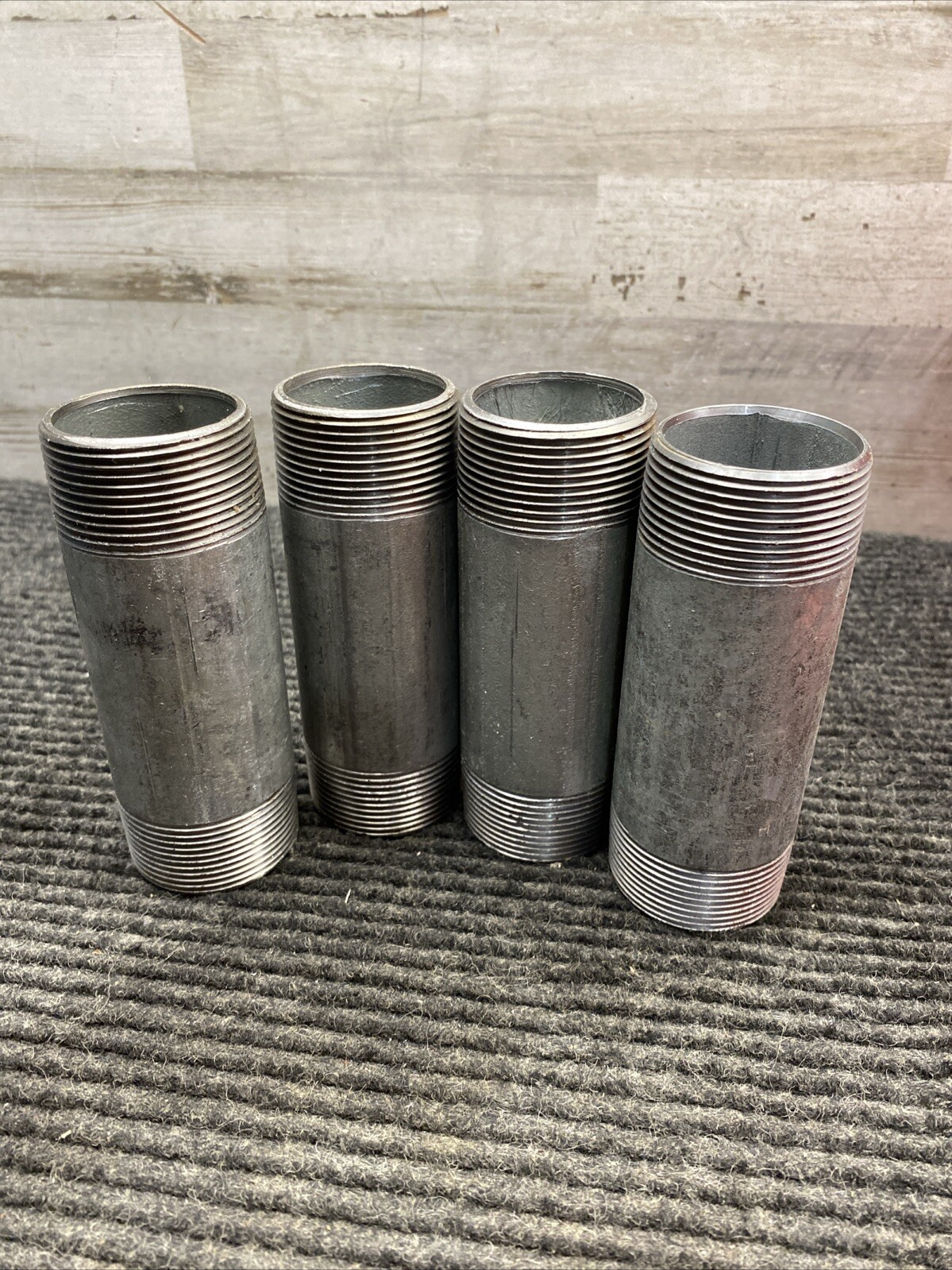 Lot of 4 Galvanized Steel Pipe Nipple 1-1/2″ X 5″
