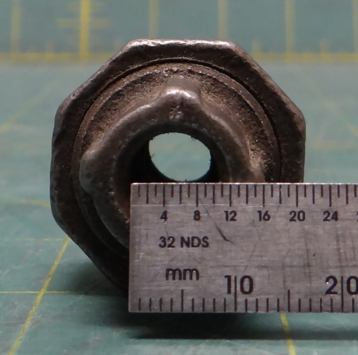 1/8″ NPT x 1-7/16″ Length Black Malleable Iron Union Ground Joint, 1-1/16 OD