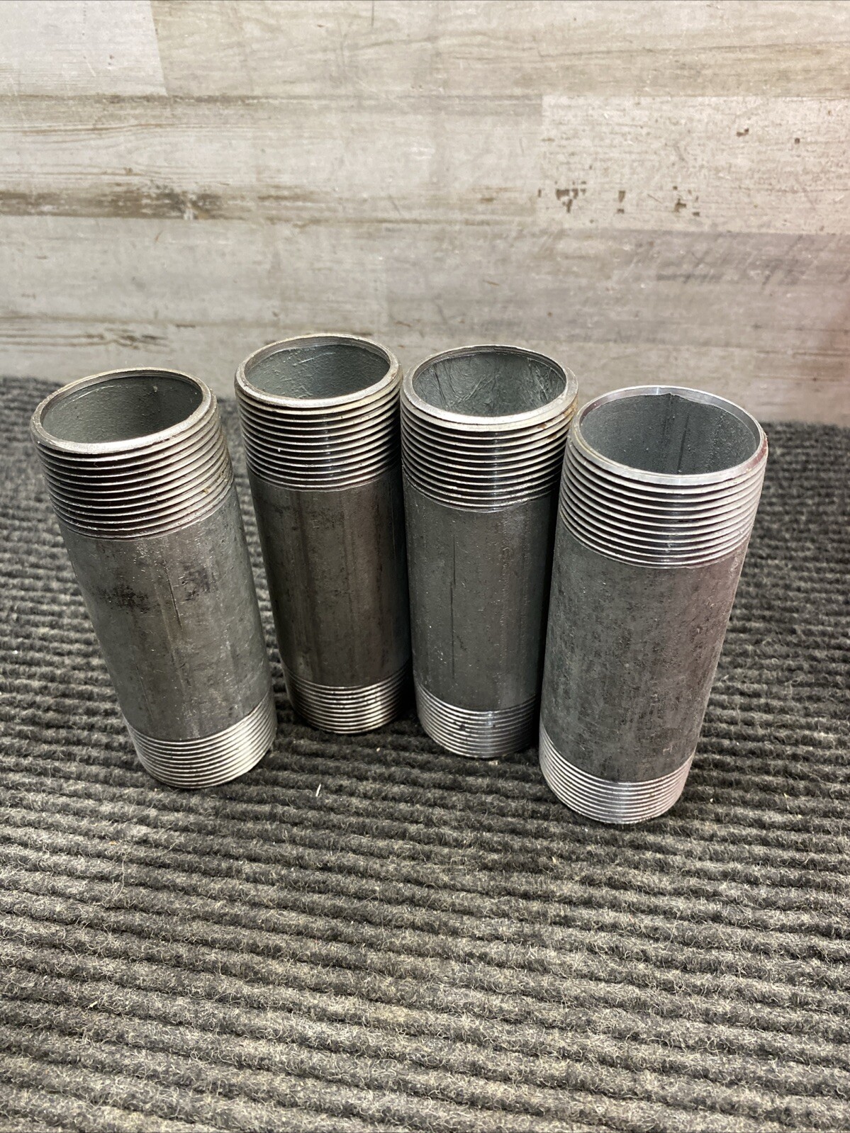 Lot of 4 Galvanized Steel Pipe Nipple 1-1/2″ X 5″