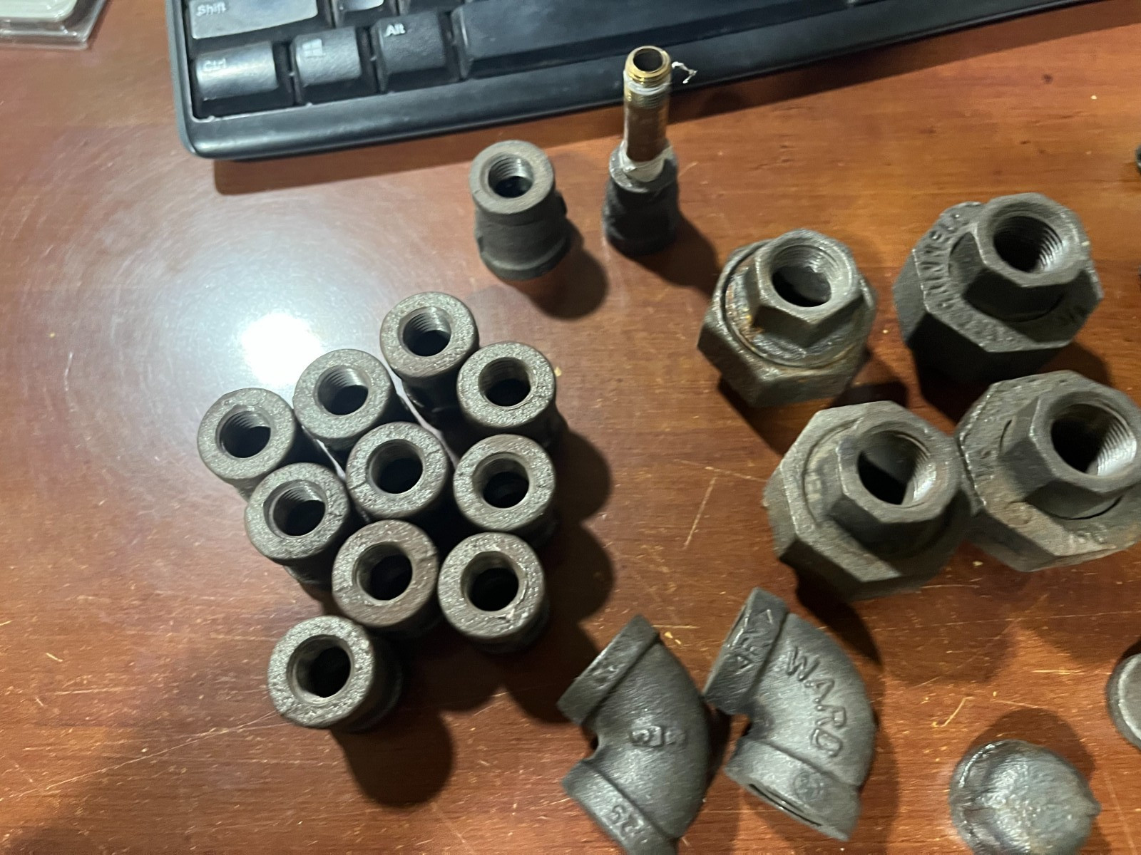 3/8″ and 1/4″ * ASSORTED ** MALLEABLE BLACK IRON PIPE FITTINGS 150 LBS RATED