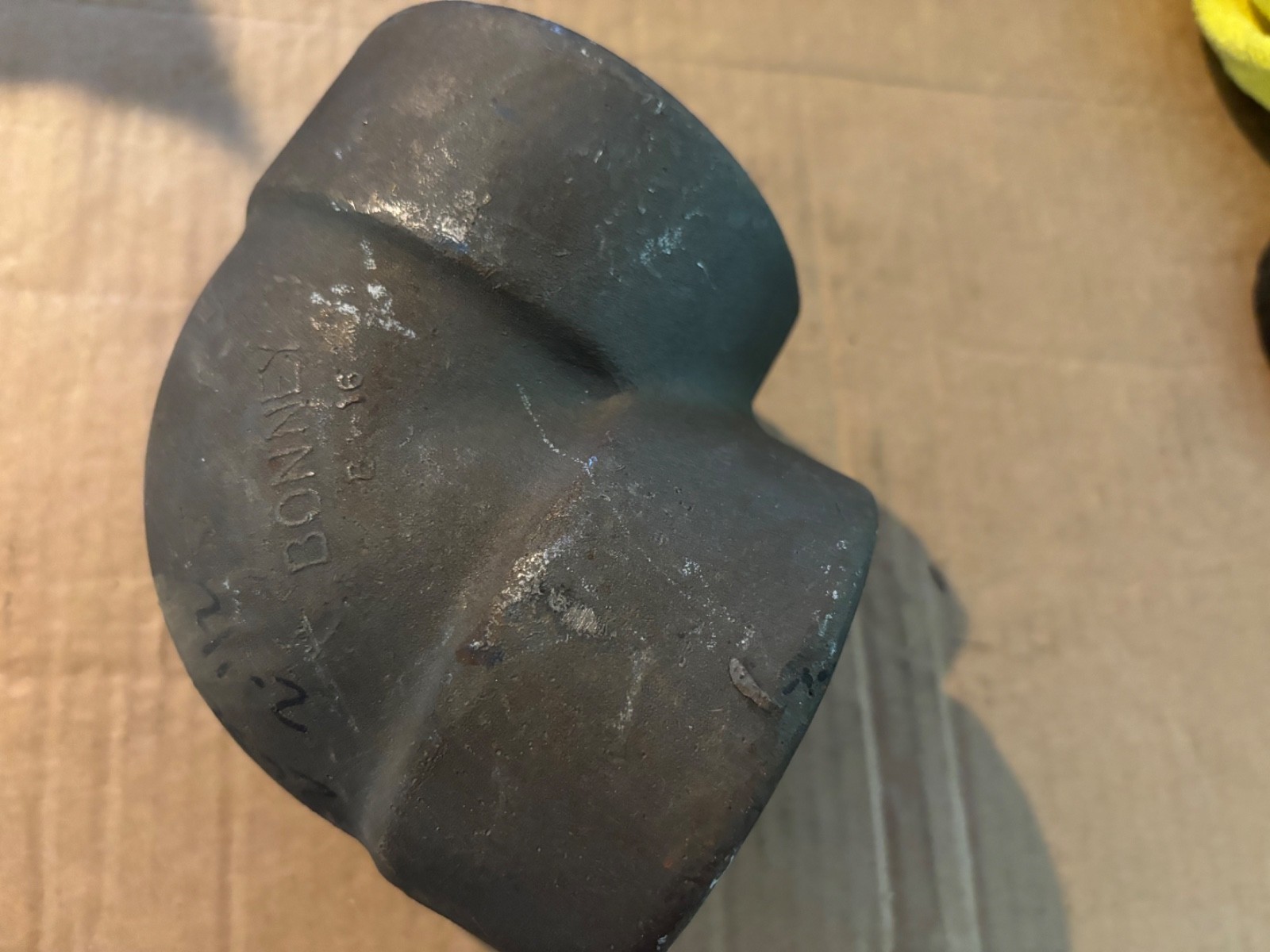 21/2″ 90 Degree Elbow Female threaded Forged Steel Class 3000 USA free ship