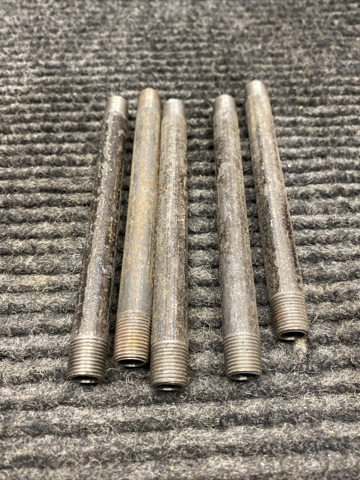 (Lot of 5) Black Pipe Nipple Threaded 1/8″ X 4-1/2″