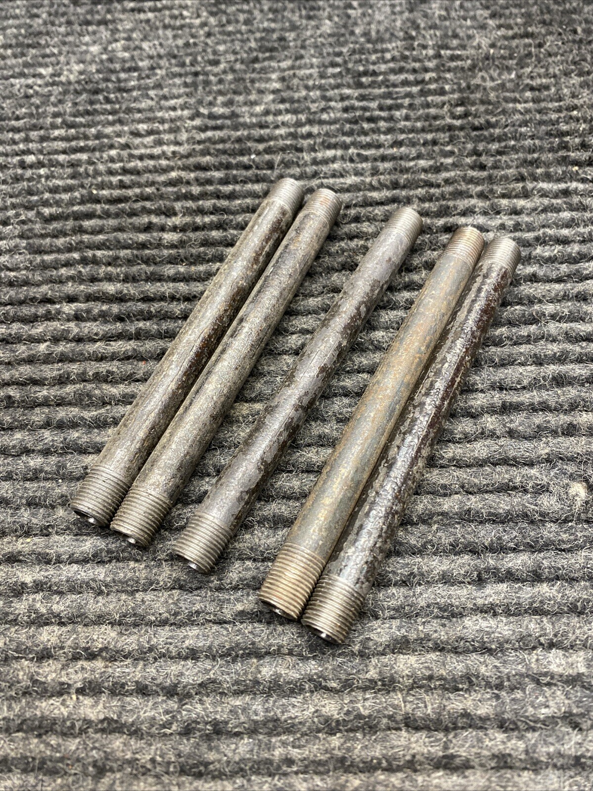 (Lot of 5) Black Pipe Nipple Threaded 1/8″ X 4-1/2″