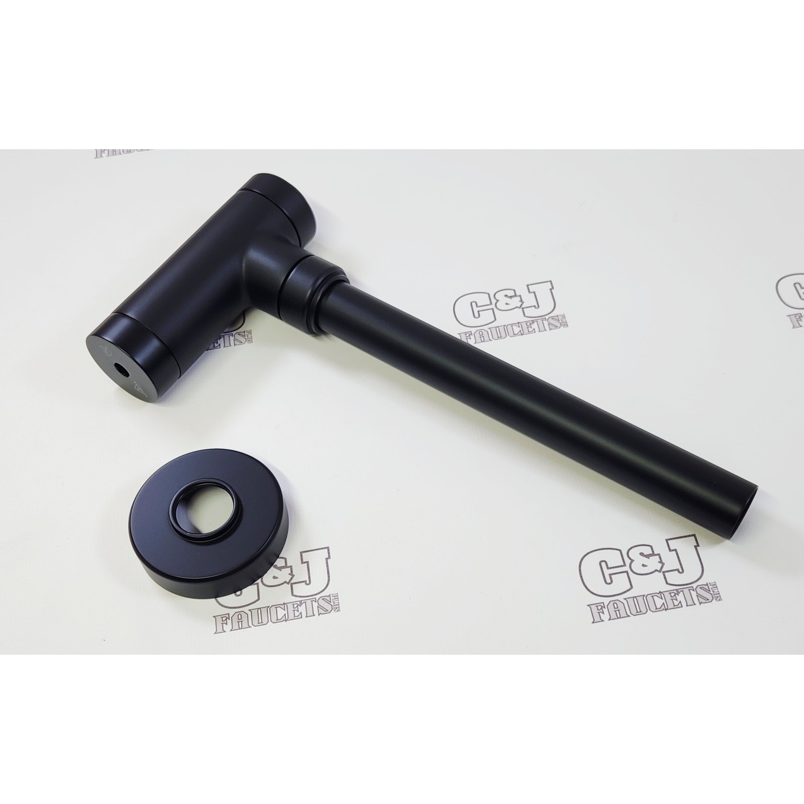 DXV D35700030.243 Modulus Round Brass Bottle P-Trap – Matte Black