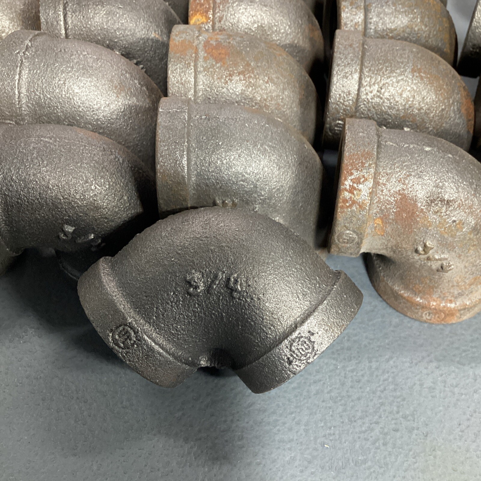 Ward 3/4″ Black Malleable Iron 90 Degree Elbows (lot of 29)