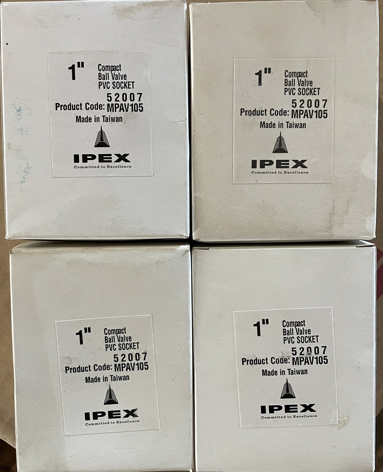 Lot of four – IPEX 1″ Ball Valve PVC 150Psi DN 25 – 52007