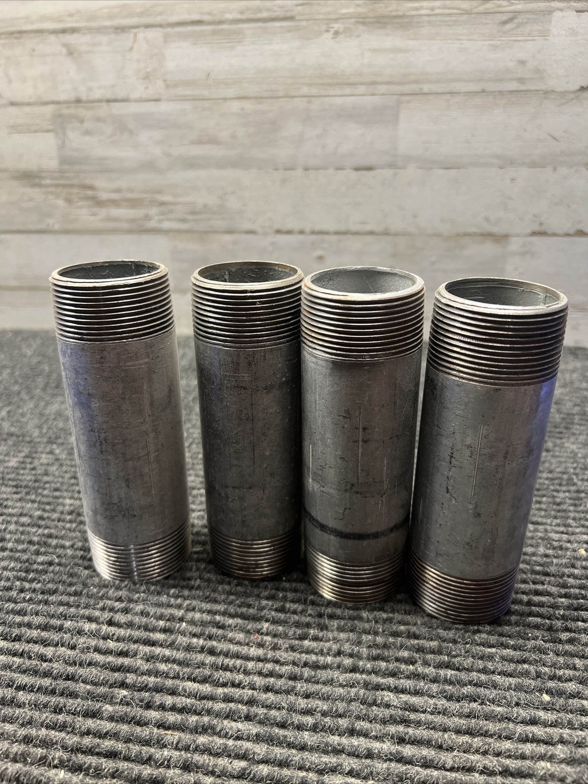 Lot of (4) 1-1/4″ Npt x 5 1/2″ Length Galvanized Steel Pipe Nipple Schedule 40