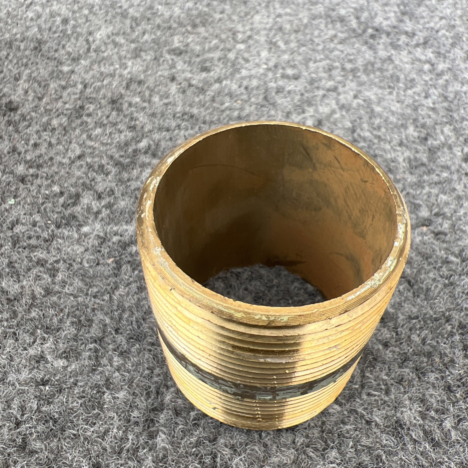 Lot Of 4 – 467-020GR 1-1/2″ x 2″ Red Brass Threaded Pipe Nipple 1VGZ1 Used