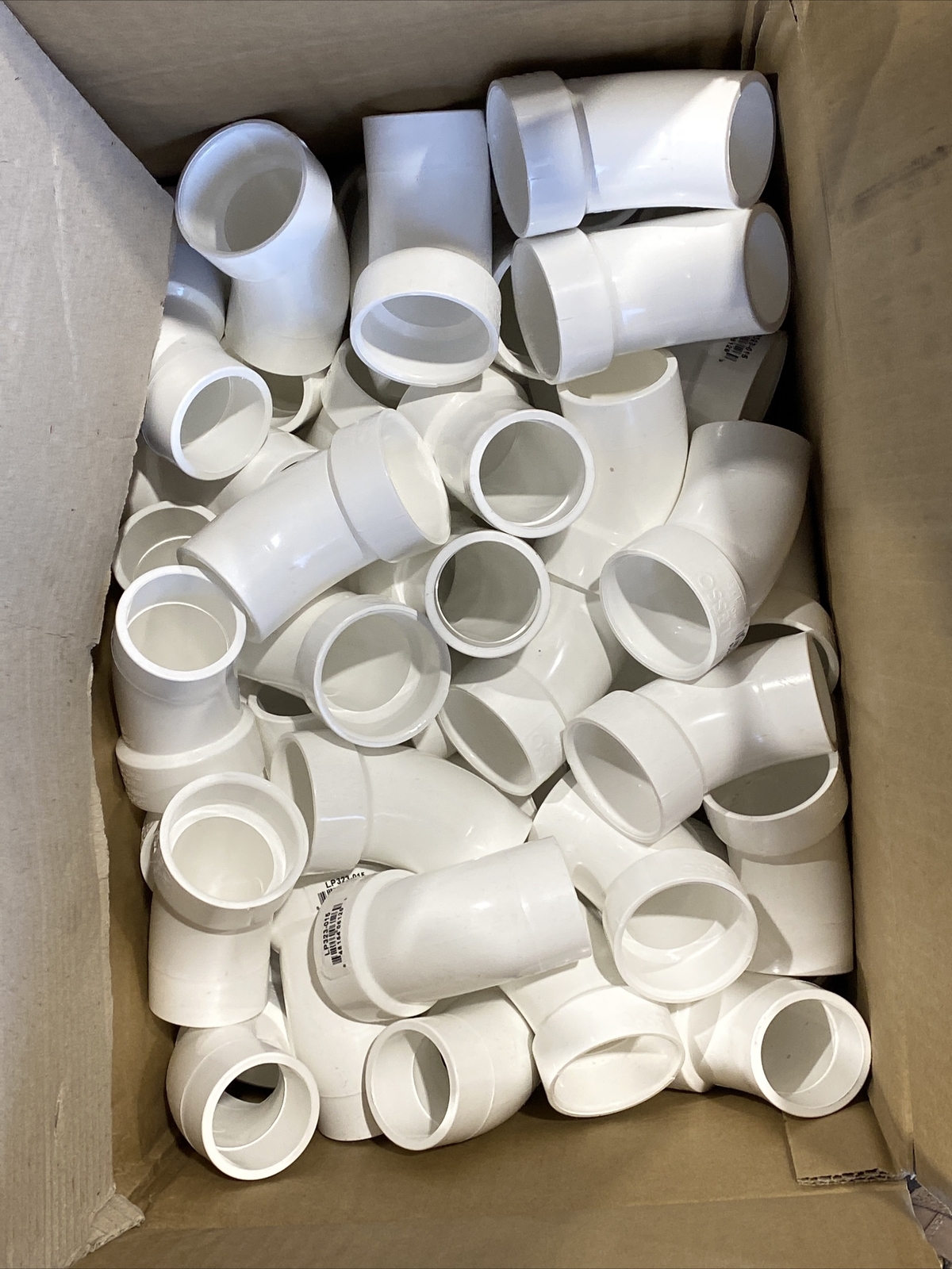 100 qty Lesso America DWV Street Elbow PVC Slip x Hub x 1-1/2″ LP323-015 New
