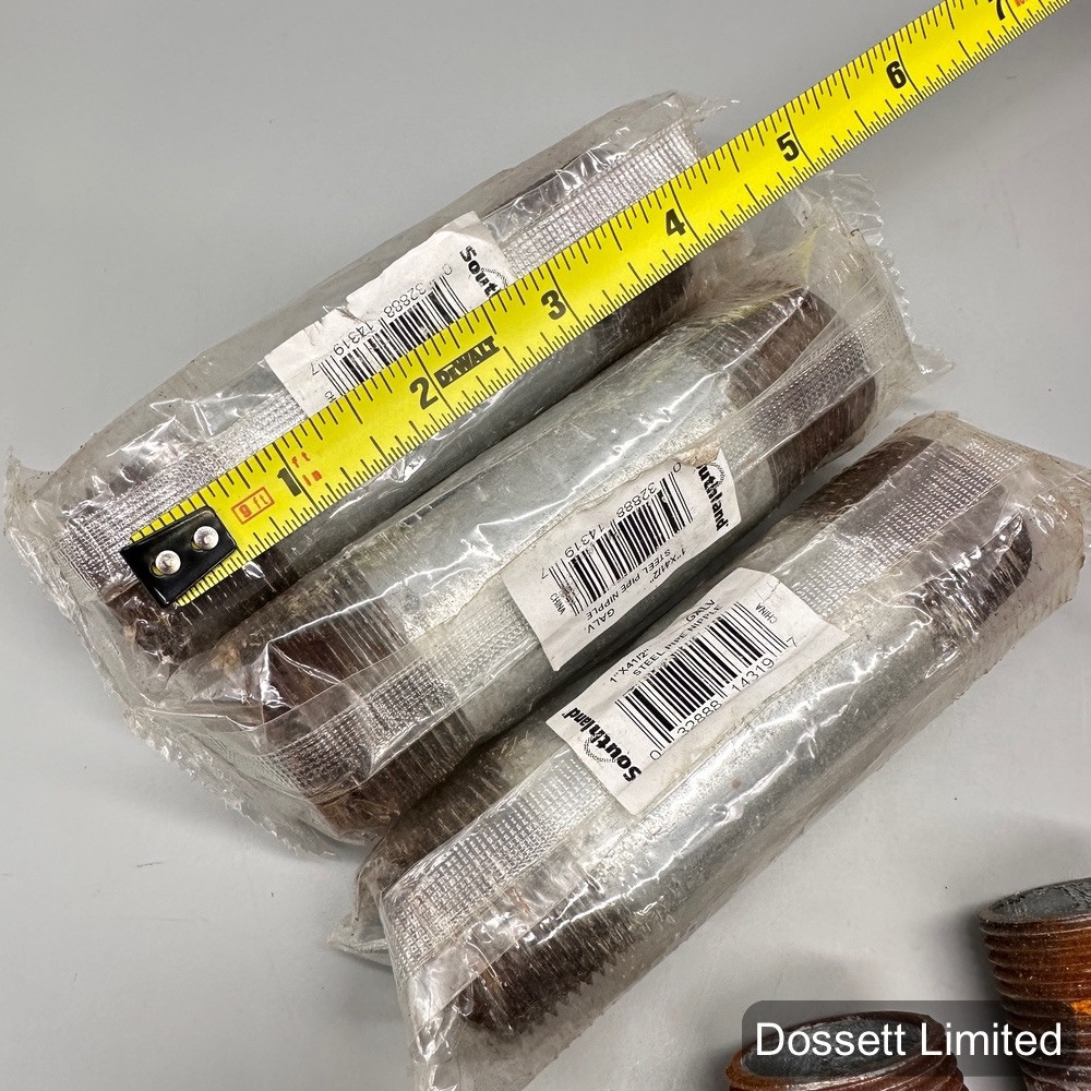 Various Sizes of Rigid Conduit Nipple Galvanized Steel Both Ends Threaded