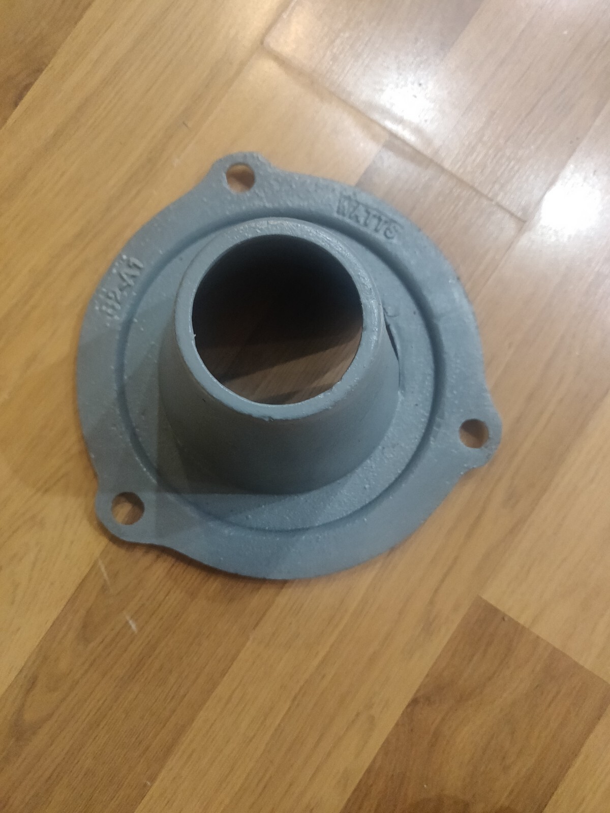 Watts Rd-104 14-1/8 ” Cast-Iron Roof Drain
